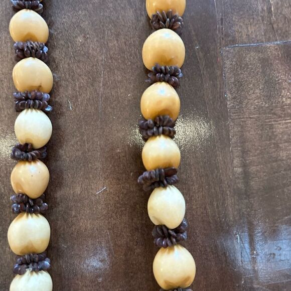 Authentic kukui nuts - set of 2 - Picture 4 of 5